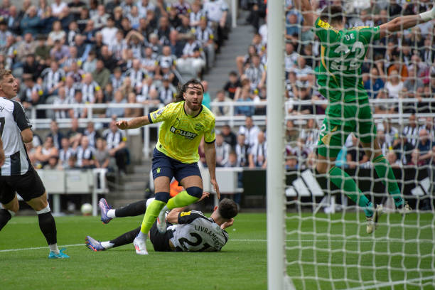 领跑英超夺 领跑英超夺