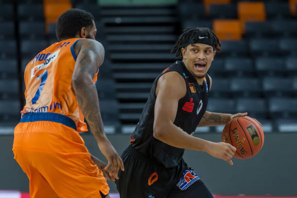 的全面肯定 的全面肯定