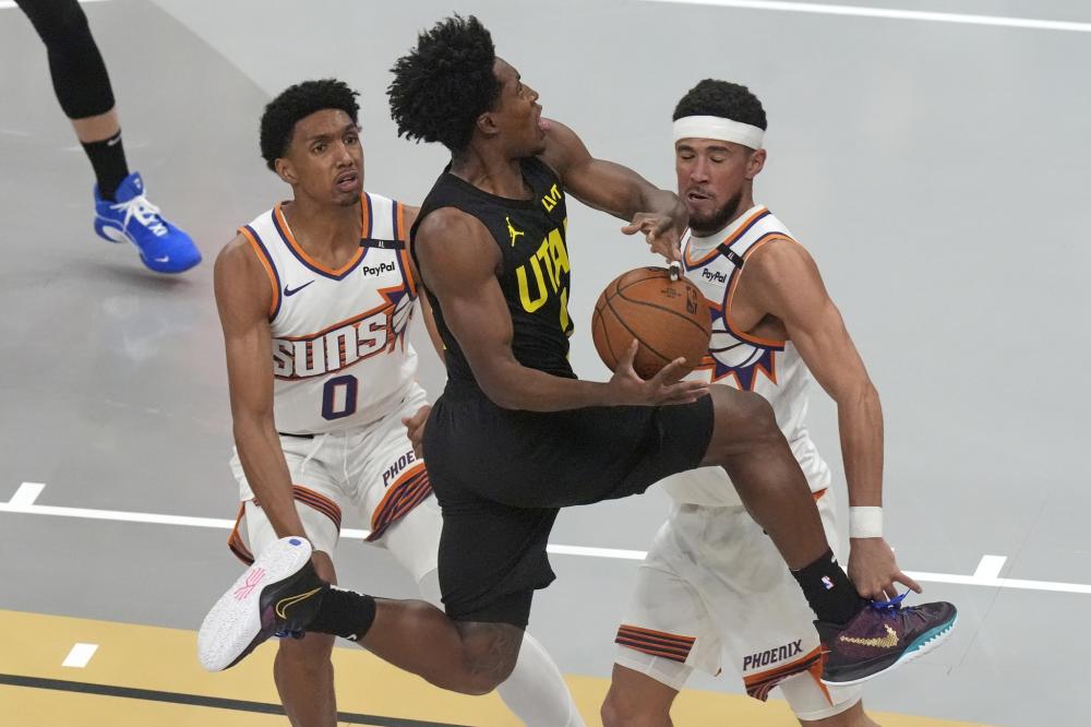 海港客场三连胜！5战三镇全胜，跨季38场连杀，连刷5大纪录