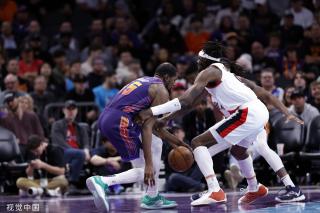 米切尔·罗宾逊本赛季进攻篮板率32% 而罚球命中率仅20%（米切尔·罗宾逊本季进攻篮板率高达32%，罚球命中率却仅20%）